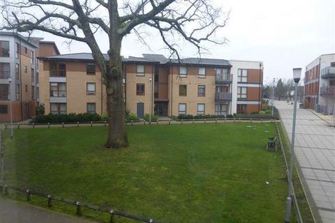 4 bedroom ground floor maisonette to rent, Commonwealth Drive, CRAWLEY