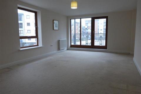 4 bedroom ground floor maisonette to rent, Commonwealth Drive, CRAWLEY