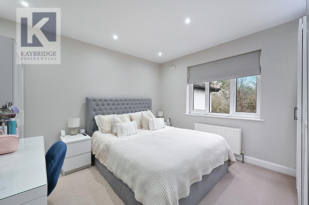 The Maisonettes Alberta Avenue, Cheam - SM1 2 LQ