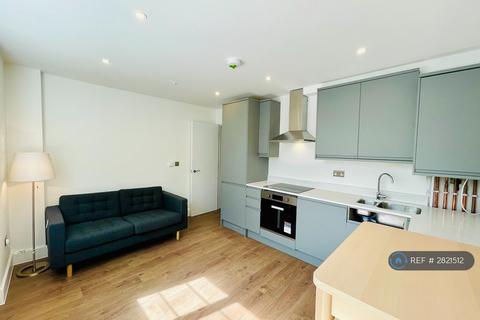 2 bedroom flat to rent, Wandsworth Road, London, SW8