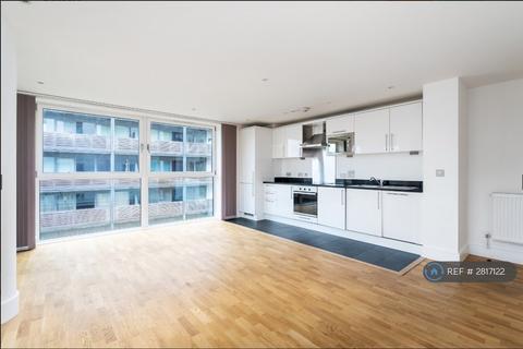2 bedroom flat to rent, Merryweather Place, London, SE10