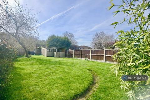 4 bedroom semi-detached house to rent, Old Park Avenue, Canterbury, CT1