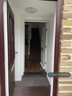 2 bedroom terraced house to rent, Park Square, Halifax, HX3