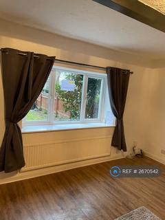 2 bedroom terraced house to rent, Park Square, Halifax, HX3