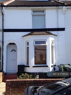3 bedroom terraced house to rent, Pemberton Road, Ashford, TN24
