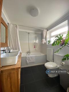 3 bedroom terraced house to rent, Pemberton Road, Ashford, TN24