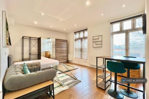 undefined, Kennington Road, London, SE11