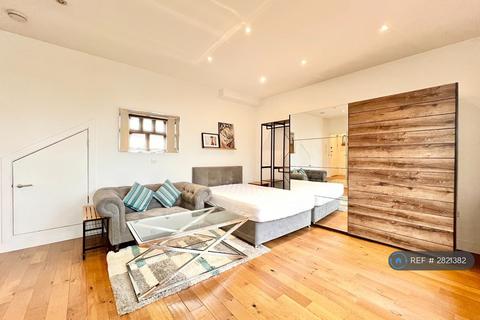 undefined, Kennington Road, London, SE11