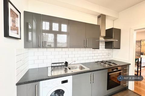 undefined, Kennington Road, London, SE11