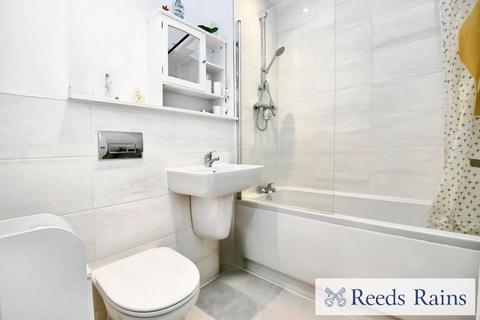 2 bedroom terraced house to rent, Shergar Way, Greater Manchester M6