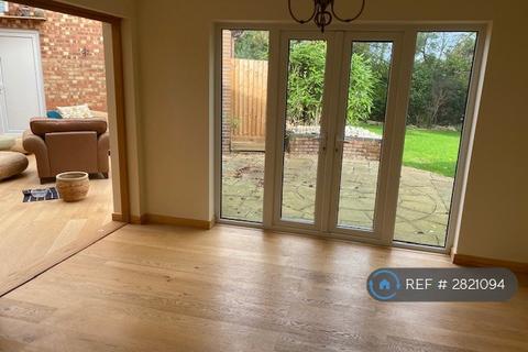 undefined, Thomas Drive, Newport Pagnell, MK16