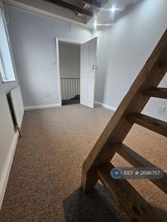 1 bedroom in a house share to rent, Tallis Grove, London, SE7