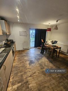 1 bedroom in a house share to rent, Tallis Grove, London, SE7