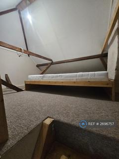 1 bedroom in a house share to rent, Tallis Grove, London, SE7