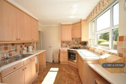 undefined, Richmond Crescent, Staines, TW18