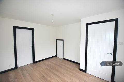 1 bedroom semi-detached house to rent, Maukinfauld Court, Glasgow, G32