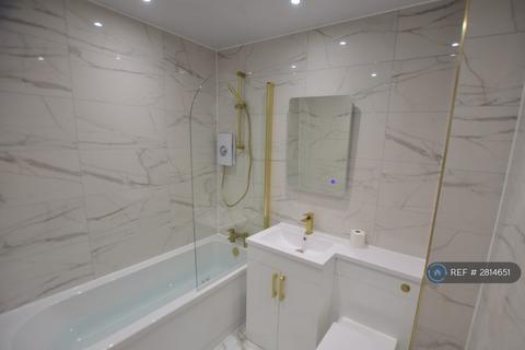 1 bedroom semi-detached house to rent, Maukinfauld Court, Glasgow, G32