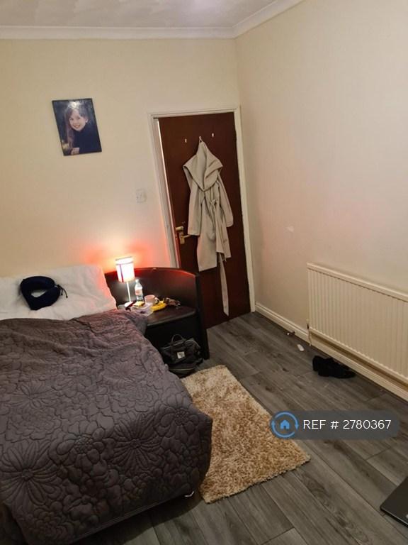 2nd Bedroom