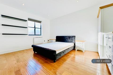 2 bedroom flat to rent, Bermondsey Wall East, London, SE16