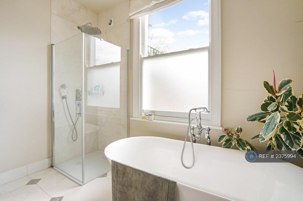 Master - Ensuite