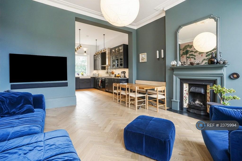 Living / Kitchen