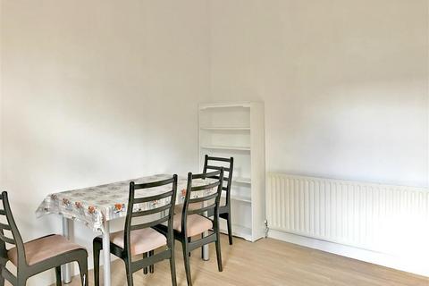 4 bedroom house to rent, Birley Road, Whetstone, London