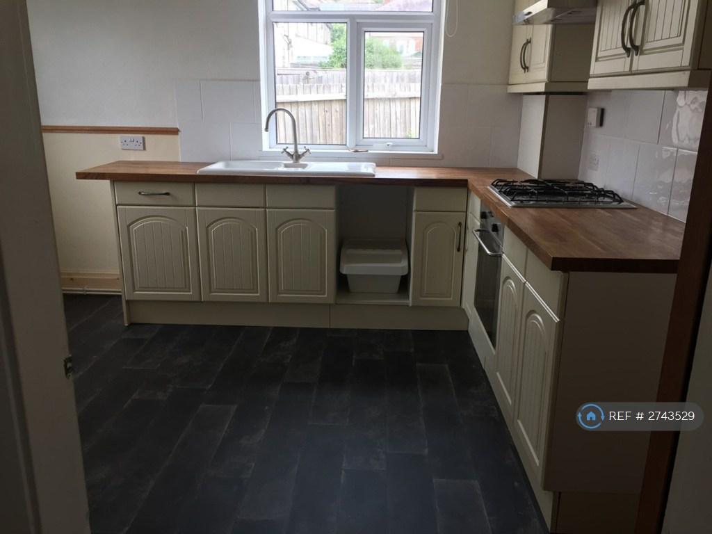 Kitchen With Space For Dining Table