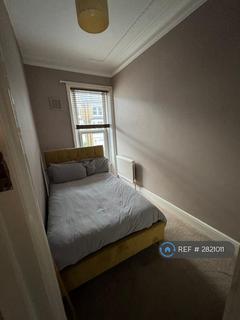 2 bedroom flat to rent, Macroom Road, London, W9