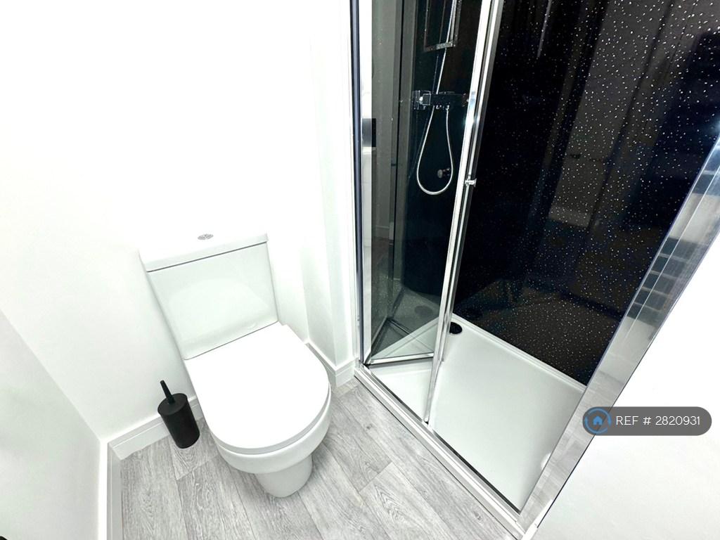 Room 4 Ensuite