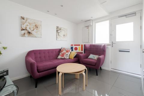 undefined, Hatton Garden London EC1N