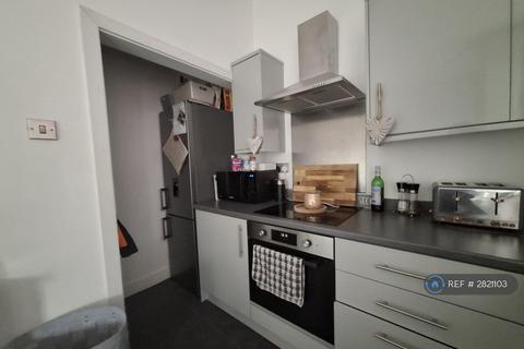 3 bedroom terraced house to rent, Wood St, Bury, BL8