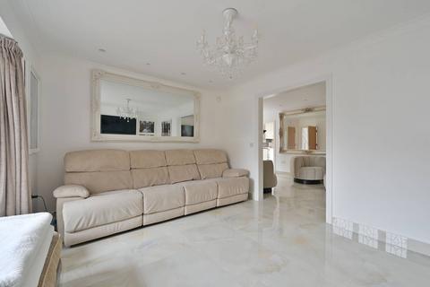undefined, Crabtree Close, Bushey, WD23