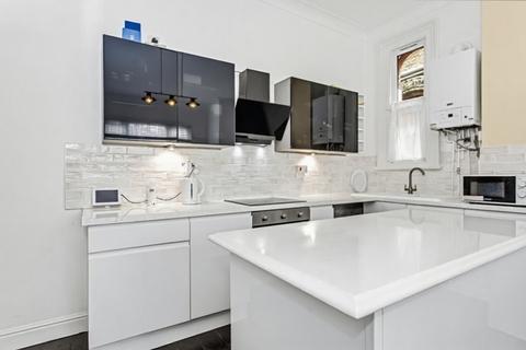 1 bedroom flat for sale, St. Vincents Road, Westcliff-on-sea, SS0 7