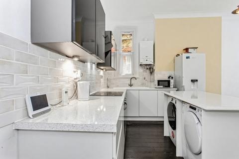 1 bedroom flat for sale, St. Vincents Road, Westcliff-on-sea, SS0 7