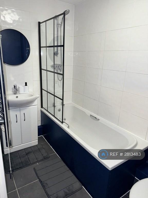 Bathroom 3 Piece