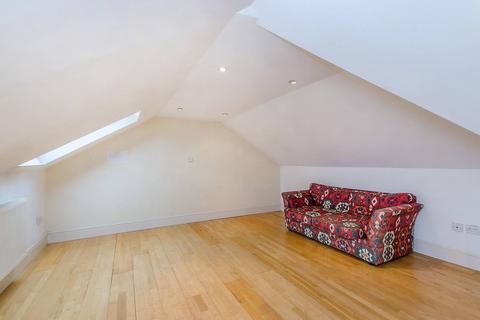 3 bedroom flat to rent, Exeter Road, HA2, Harrow, HA2