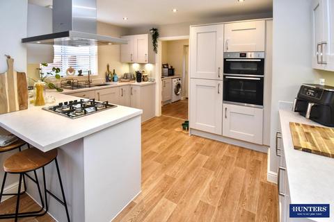 4 bedroom detached house for sale, Morcom Drive, Leicester