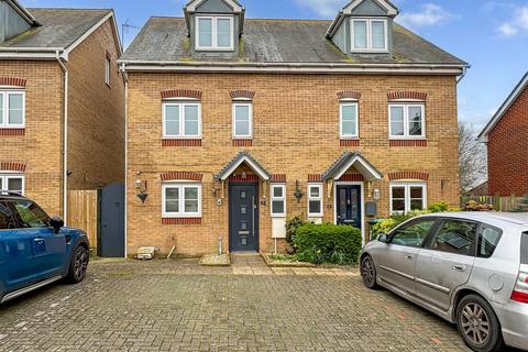 Holmes Way, Littlehampton BN17