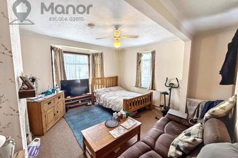 2 bedroom maisonette for sale - Church Road, Manor Park, E12 6HL