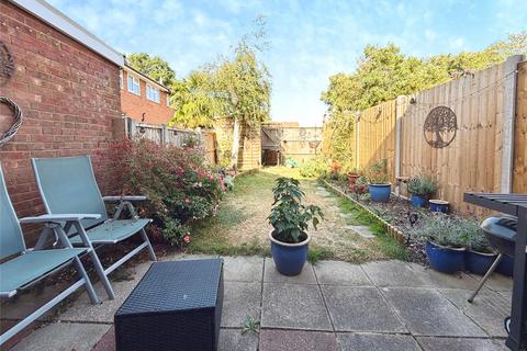 2 bedroom terraced house for sale, Tanglewood Close, Uxbridge