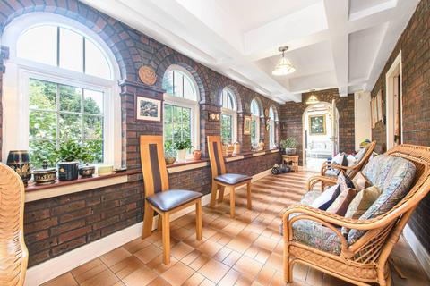 undefined, Cannon Hill, Southgate, London, N14