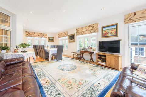 undefined, Cannon Hill, Southgate, London, N14