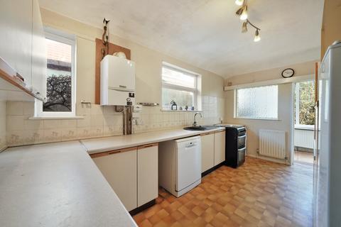 3 bedroom detached bungalow for sale, Pinner, Greater London HA5