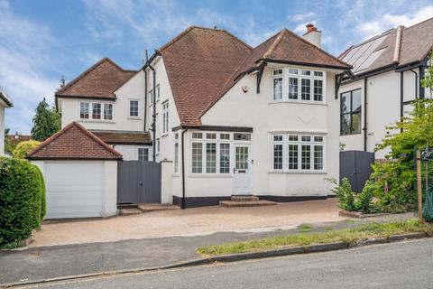undefined, Hill Rise, Rickmansworth, WD3