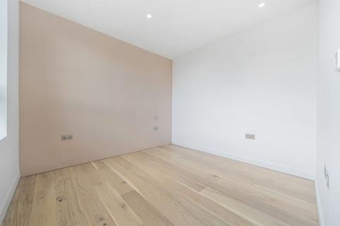 undefined, Peninsula Gardens, Mabyn Lane,  Lower Riverside, Greenwich Peninsula, SE10