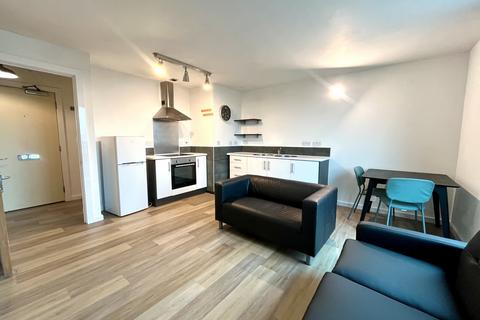2 bedroom apartment to rent, City Point 2, Chapel St, M3 6BF