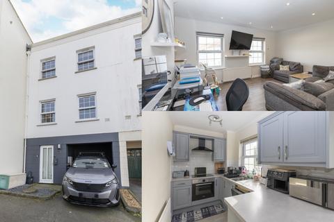 2 bedroom terraced house for sale, 22 Balmoral, La Vrangue, St Peter Port, Guernsey