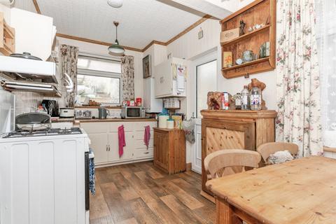 2 bedroom semi-detached bungalow for sale, Firtree Road, Hastings