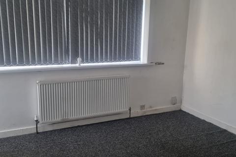 undefined, Bradford BD4
