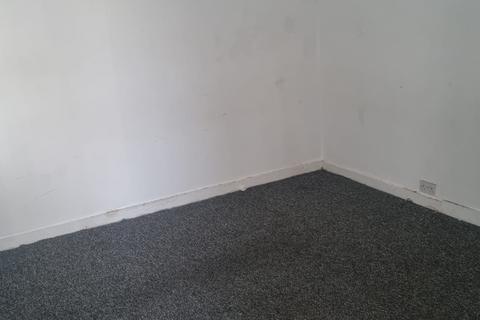 undefined, Bradford BD4